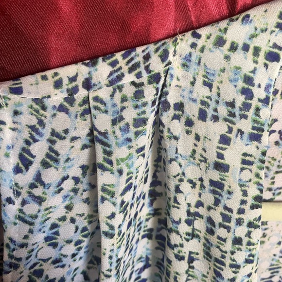 Lightweight layering blouse - Picture 6 of 10